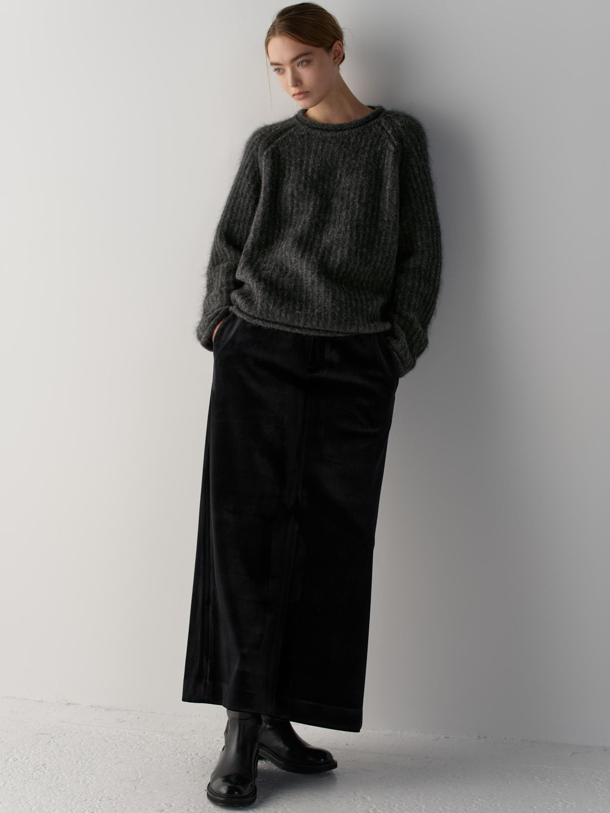 Velvet Maxi Skirt_black