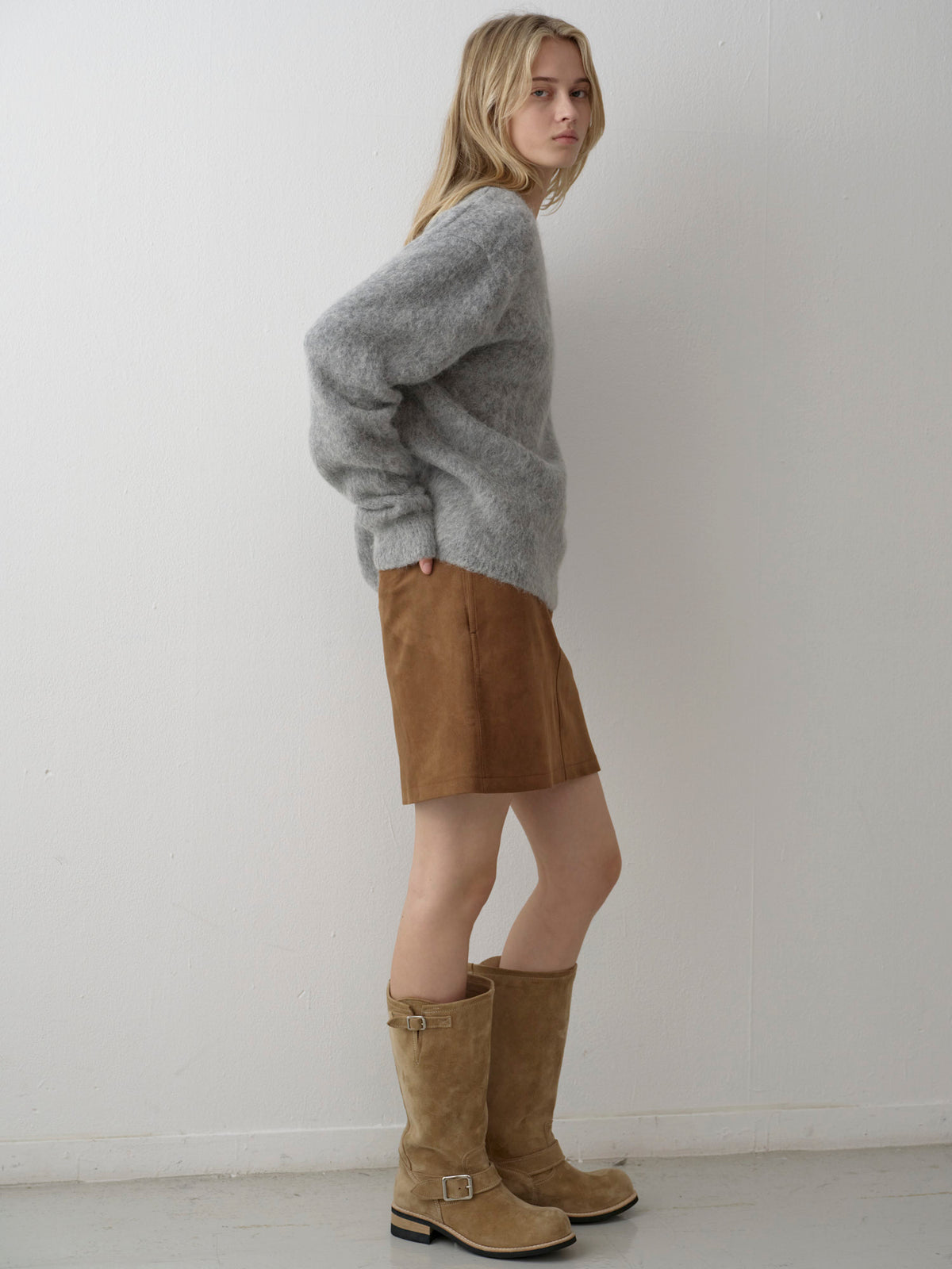 Alpaca V-Neck Sweater_grey