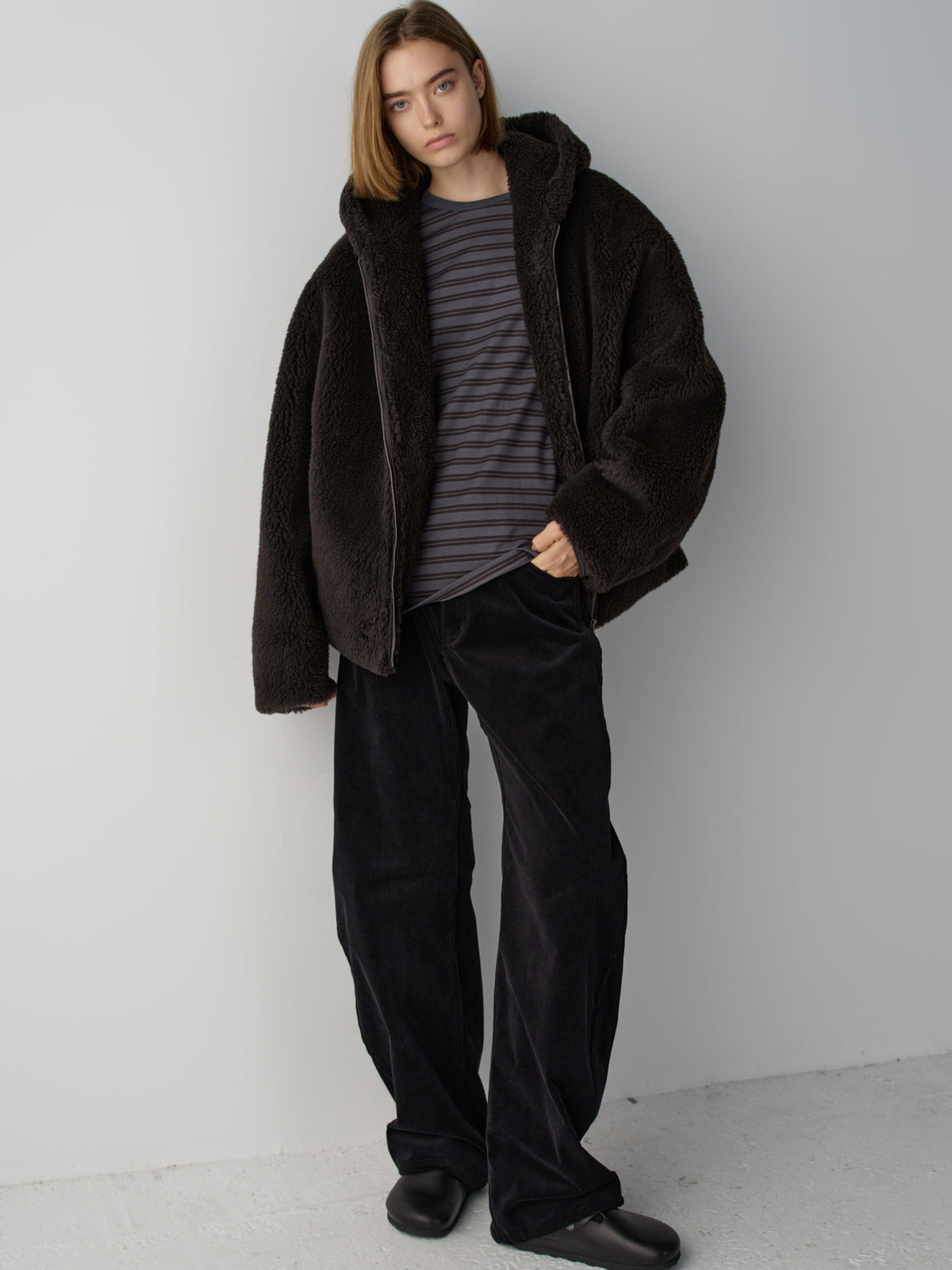 Lambswool hooded jumper_brown