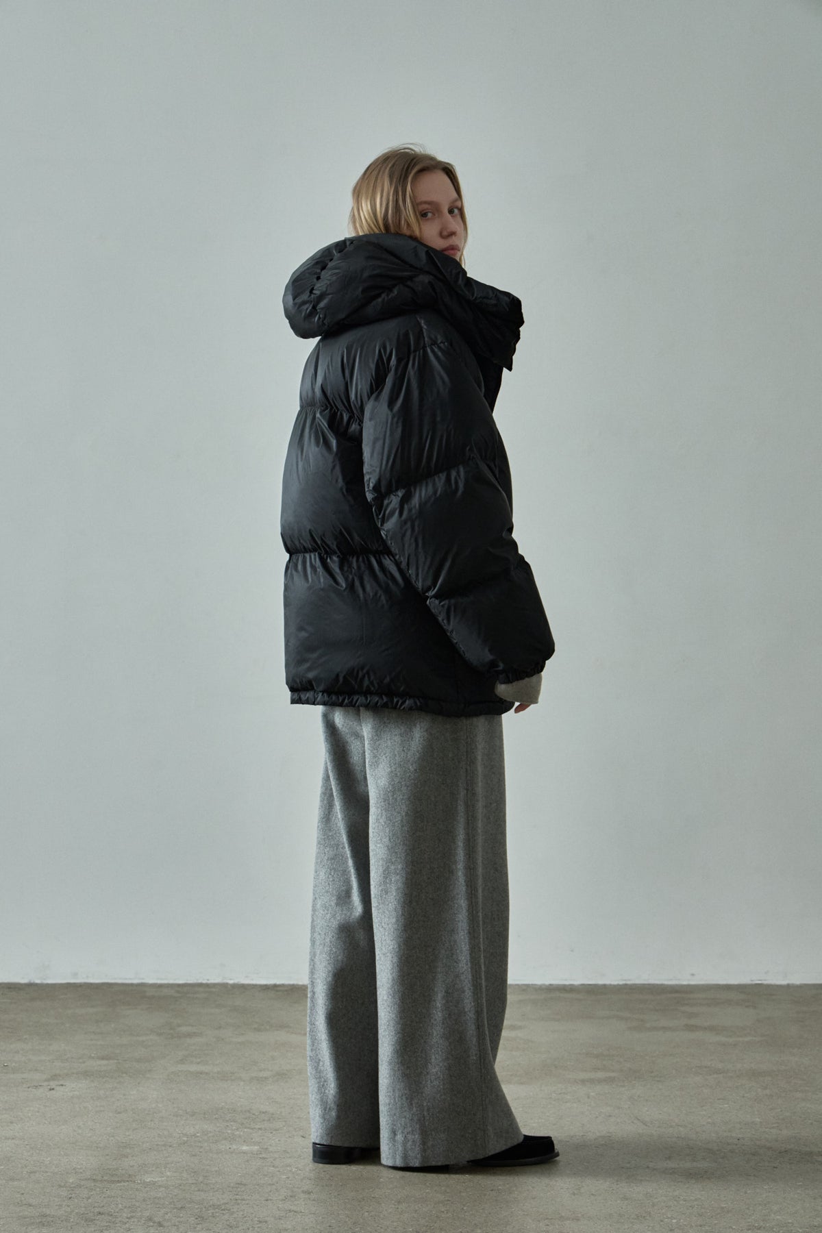 Goose down half padded_black