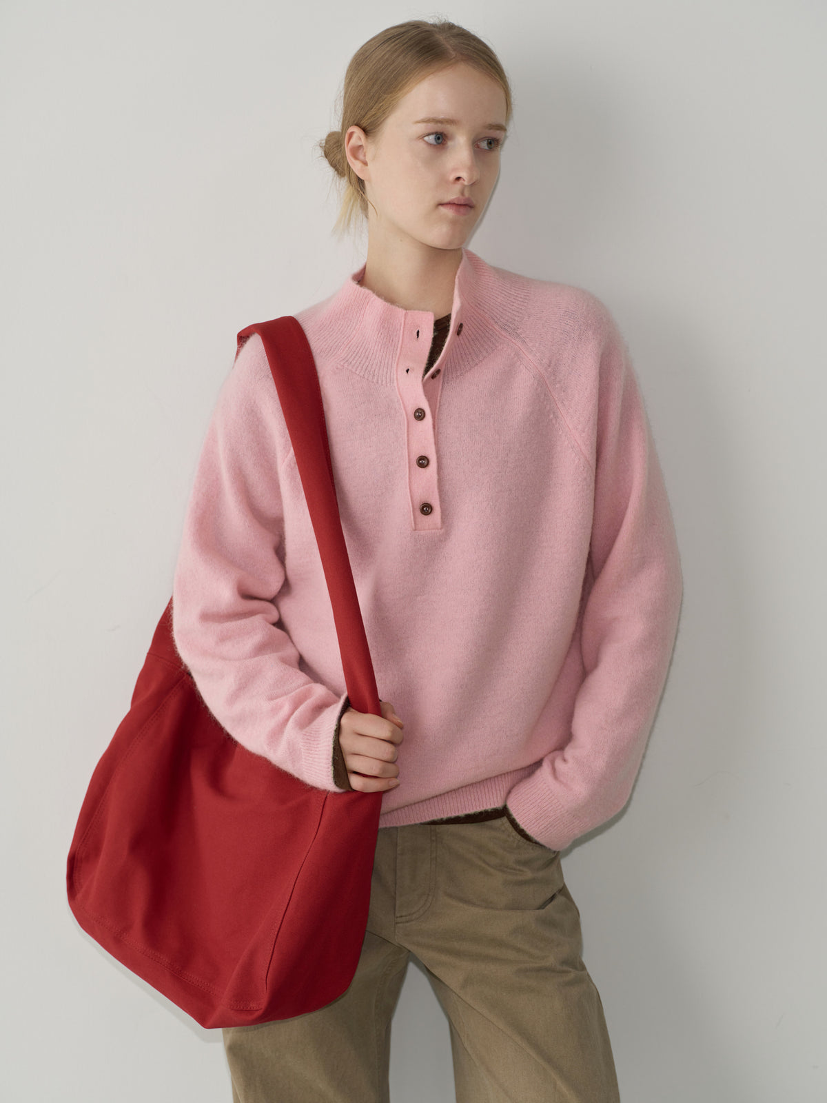 High-neck button knit_pink