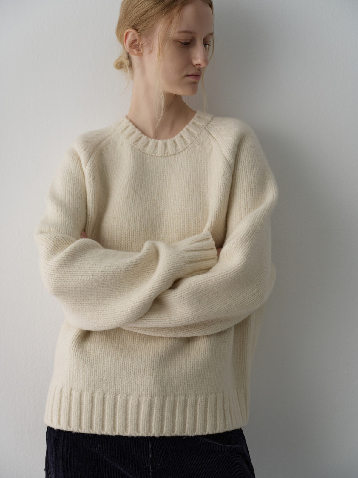 Essential Raglan Sweater_ivory