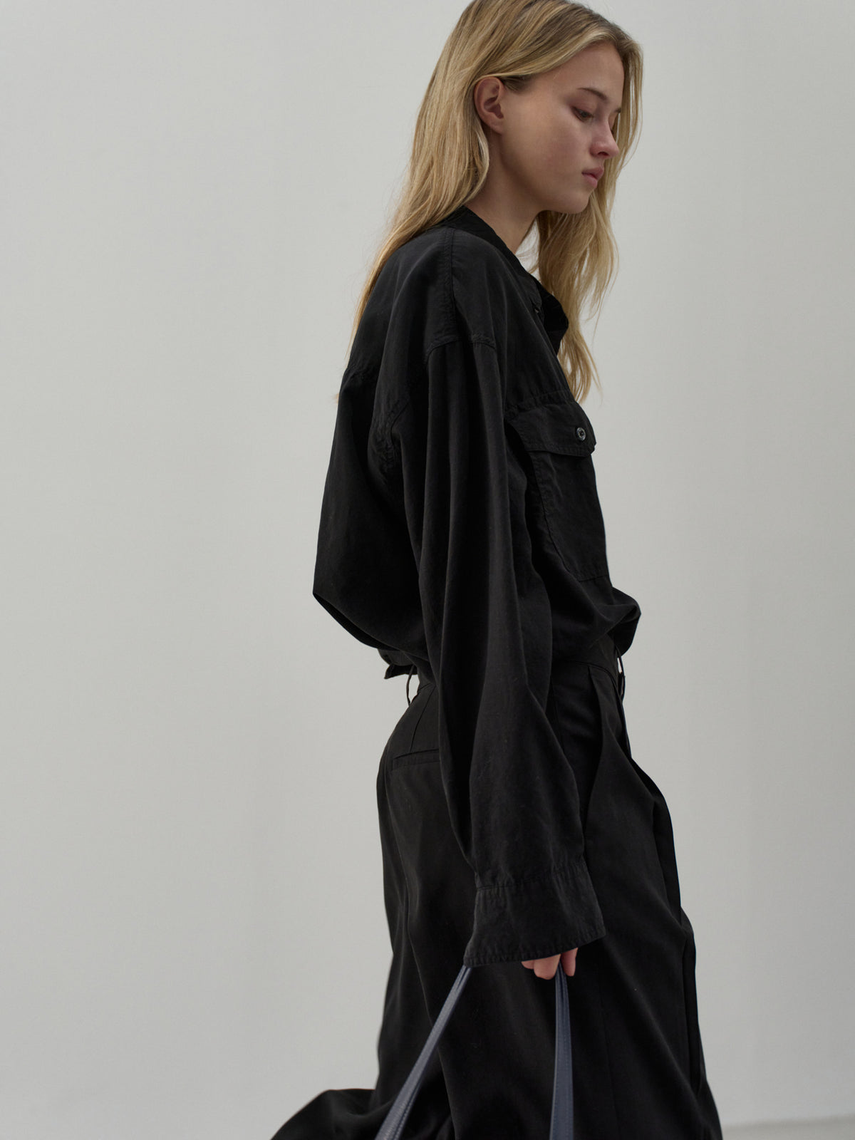 Belted Two-Tuck Wide Pants_black