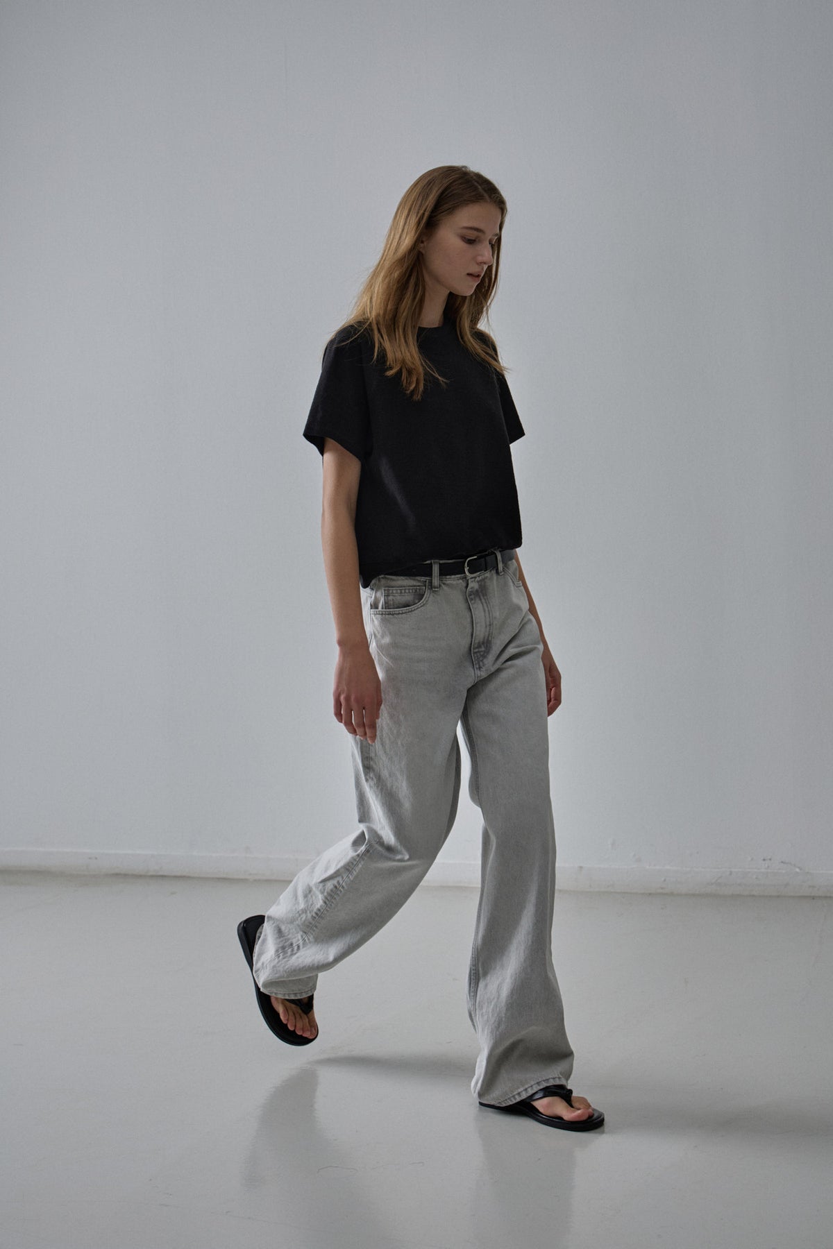 Classic Straight Jeans_light grey