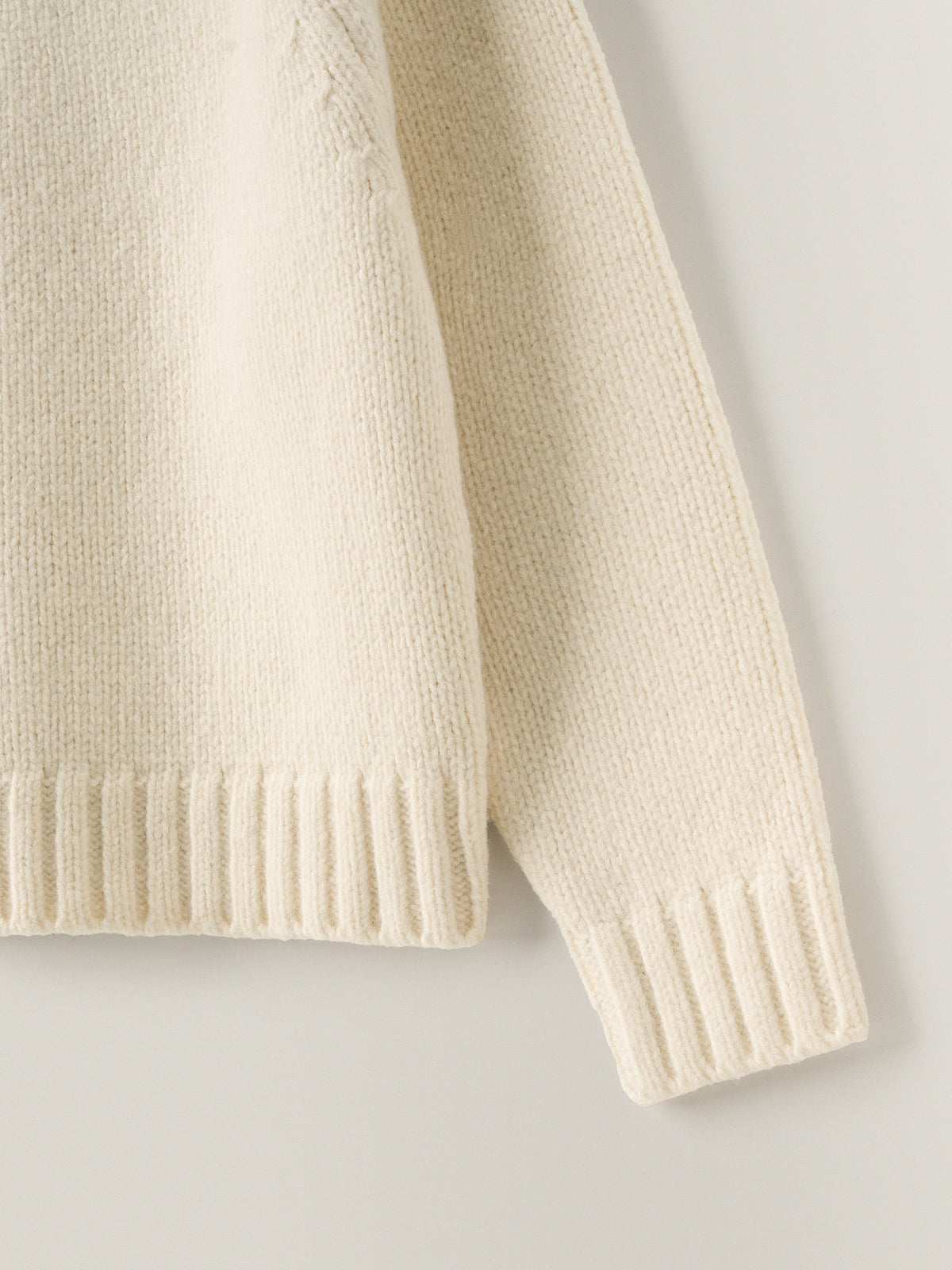 Essential Raglan Sweater_ivory