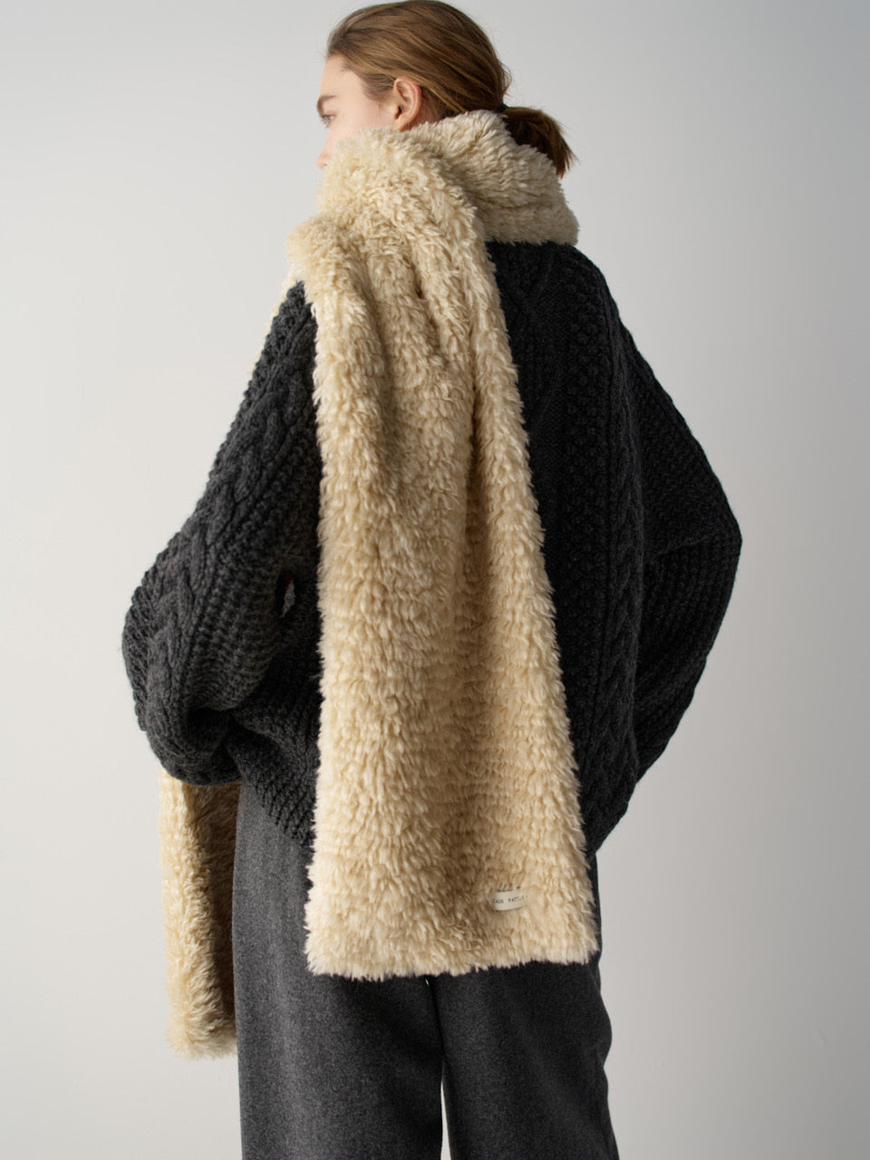Fluffy Fur Muffler_2color