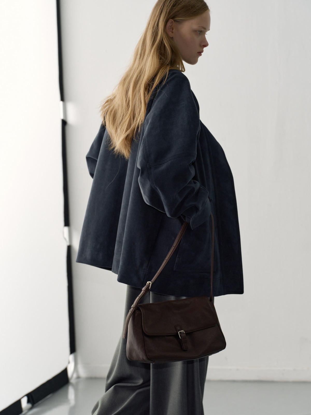 [11/25 Pre-order] High-Neck Suede Jacket_Navy