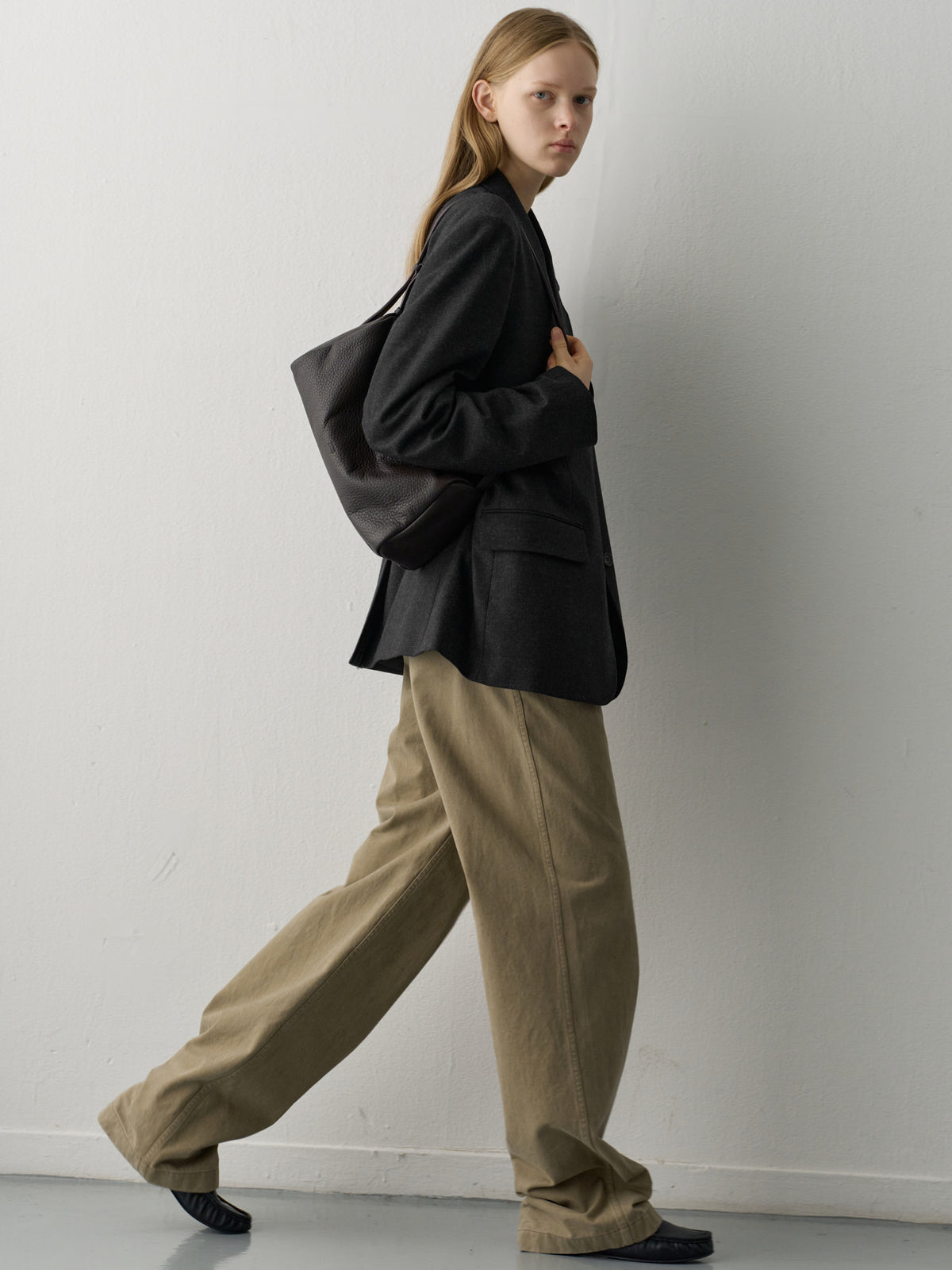 Timeless 3-Button Jacket_dark charcoal