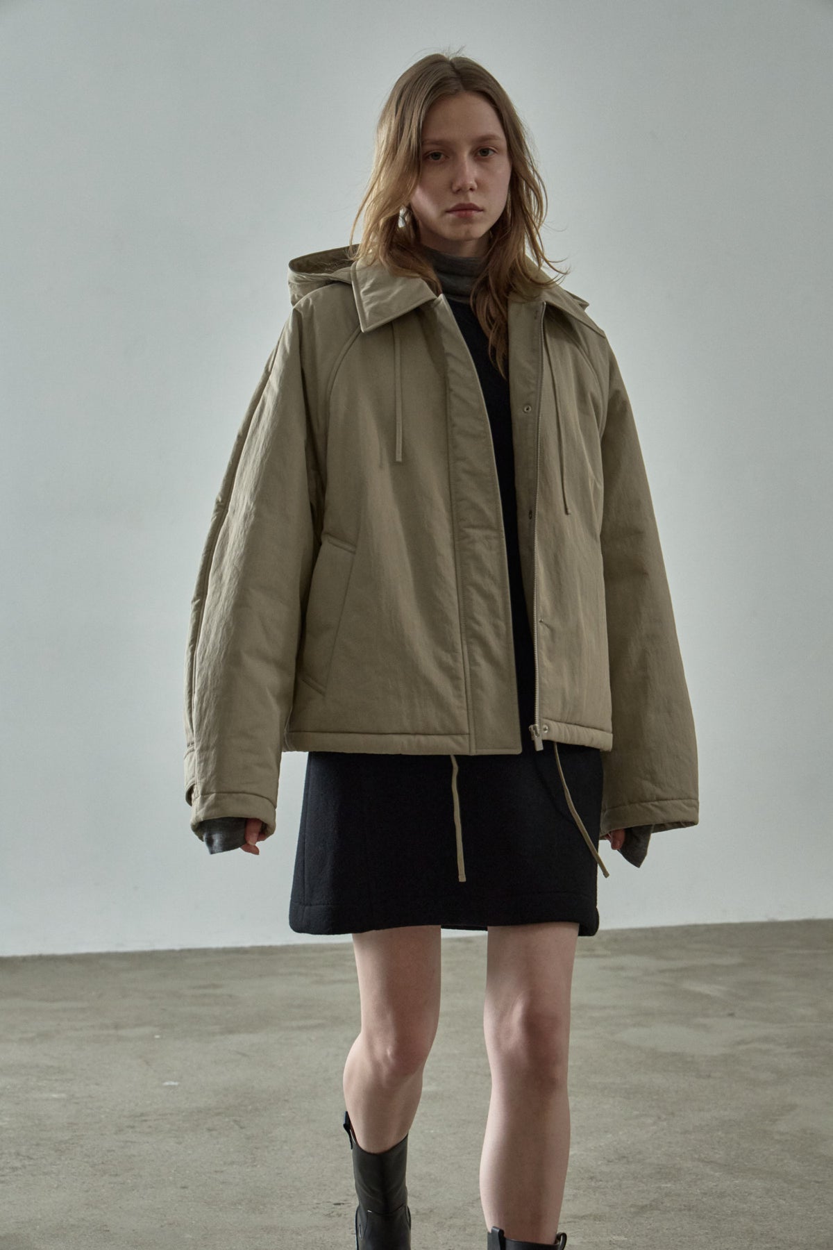 Minimal Hooded Padded Jacket_beige