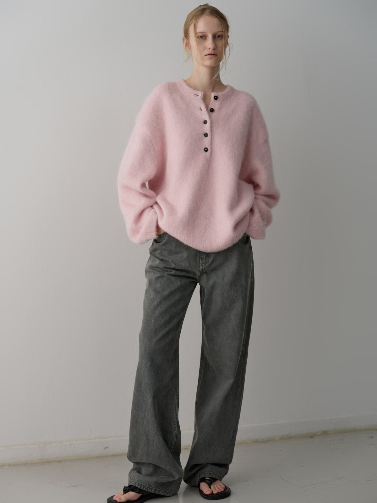 Alpaca Henley Neck Sweater_pink
