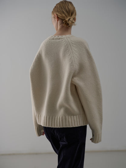 Essential Raglan Sweater_ivory