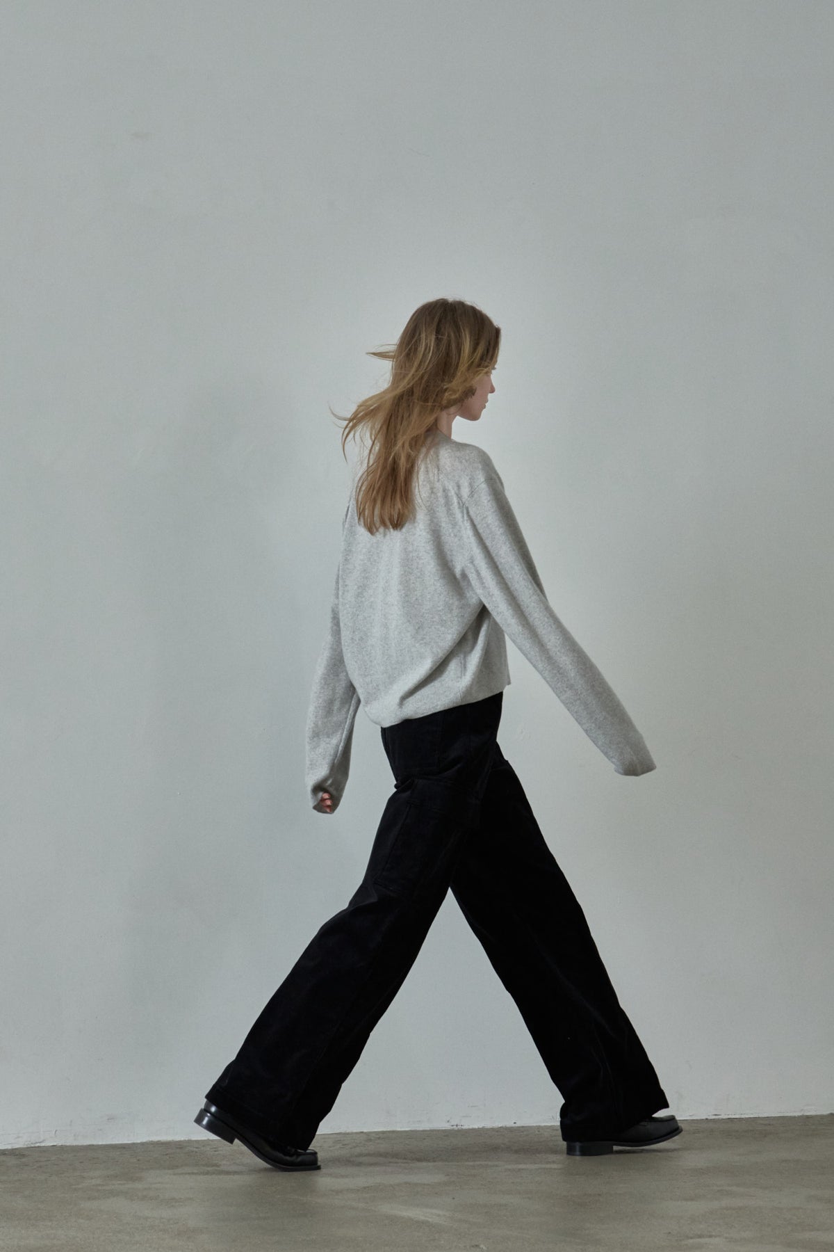 [11/11 Pre-order] Cashmere V-neck Cardigan_light grey