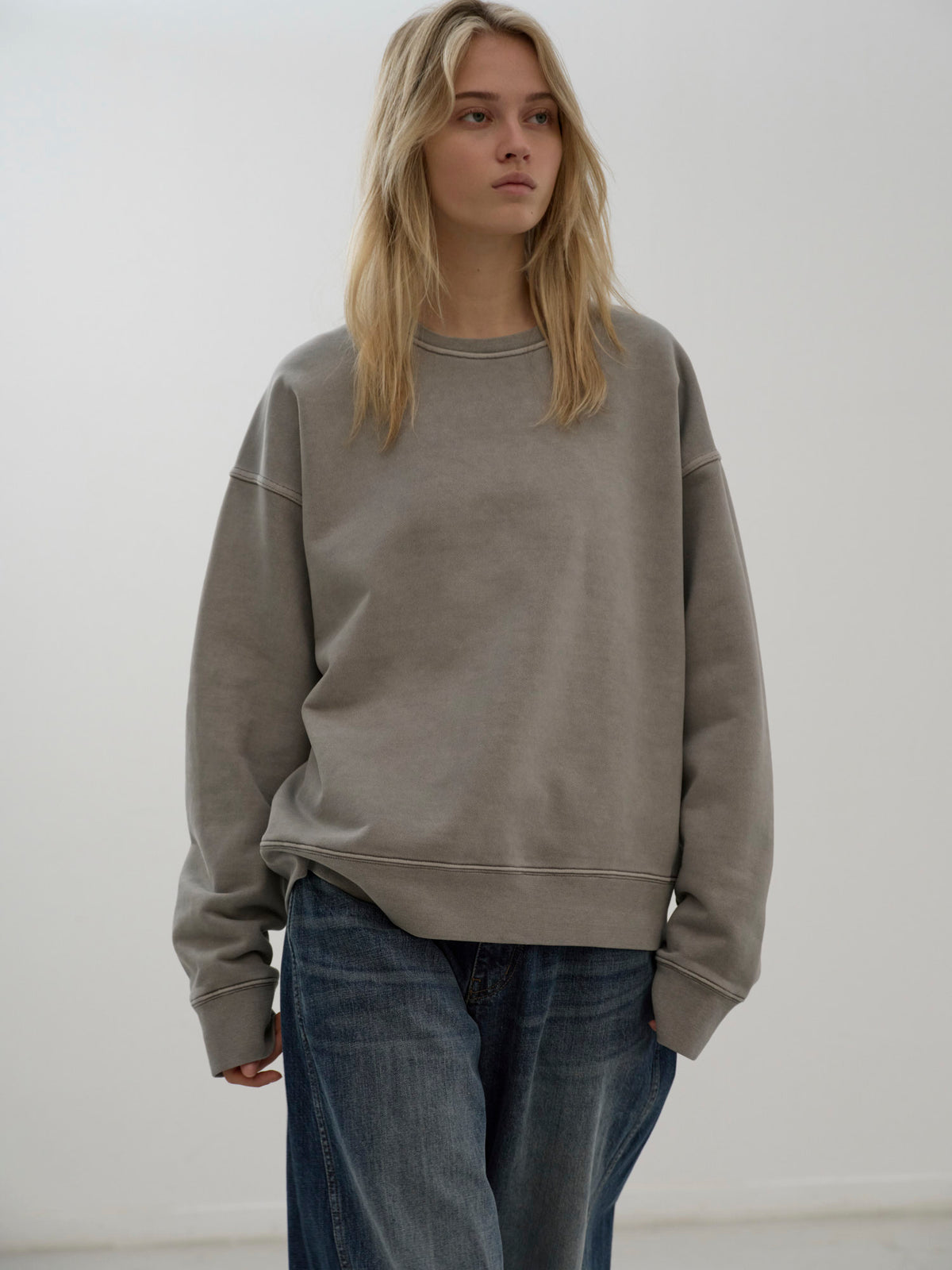 Oversized Fit Pigment Sweatshirt_grey