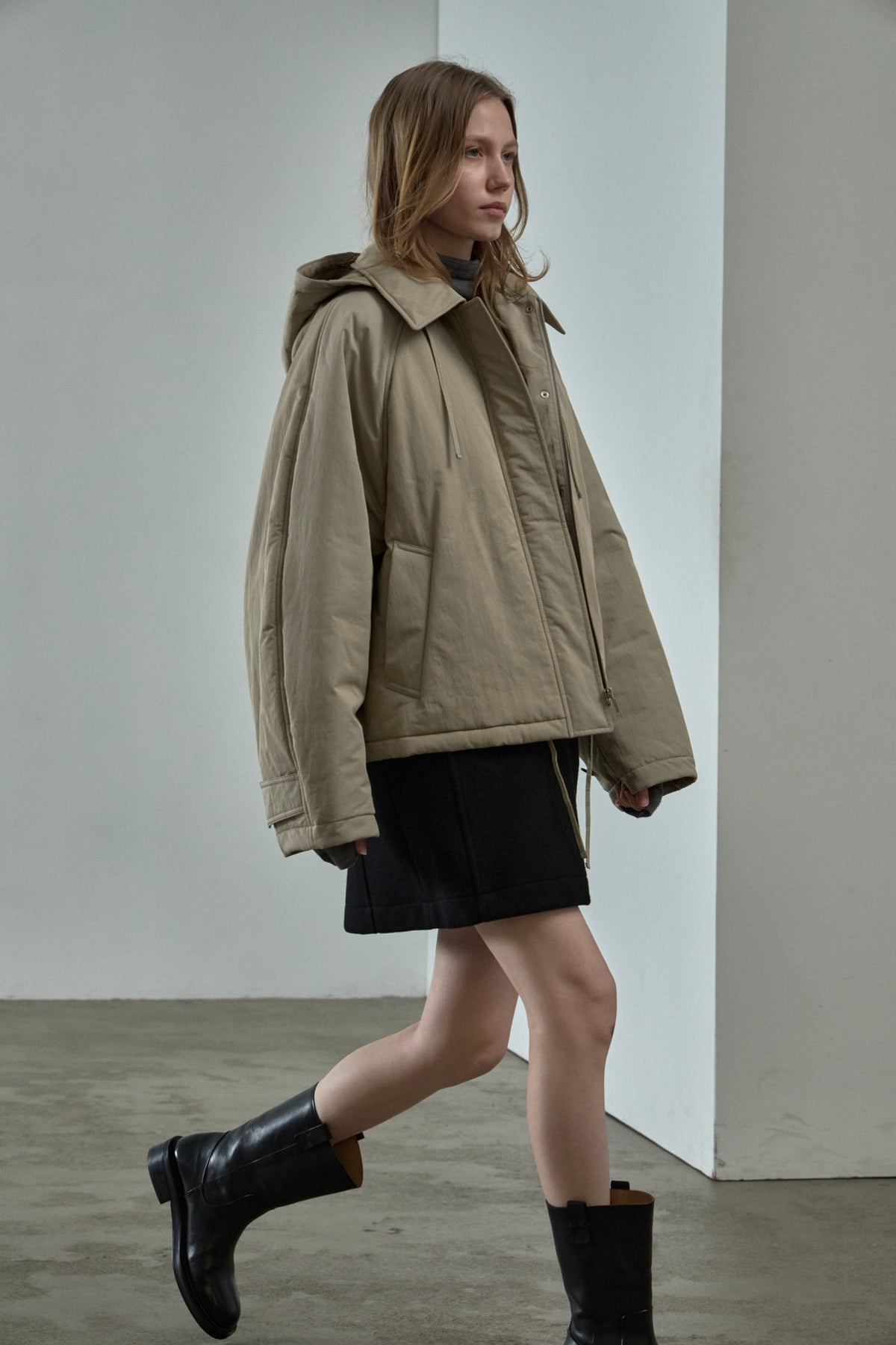 Minimal Hooded Padded Jacket_beige