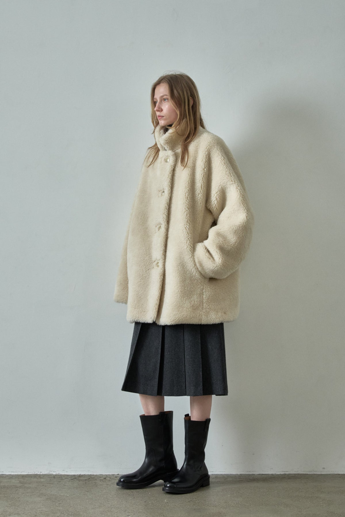 Classic Pleated Skirt_charcoal