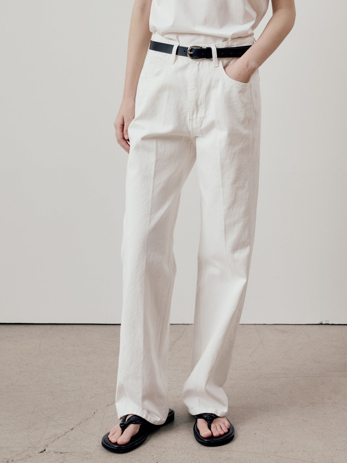 Classic Jeans_clean white