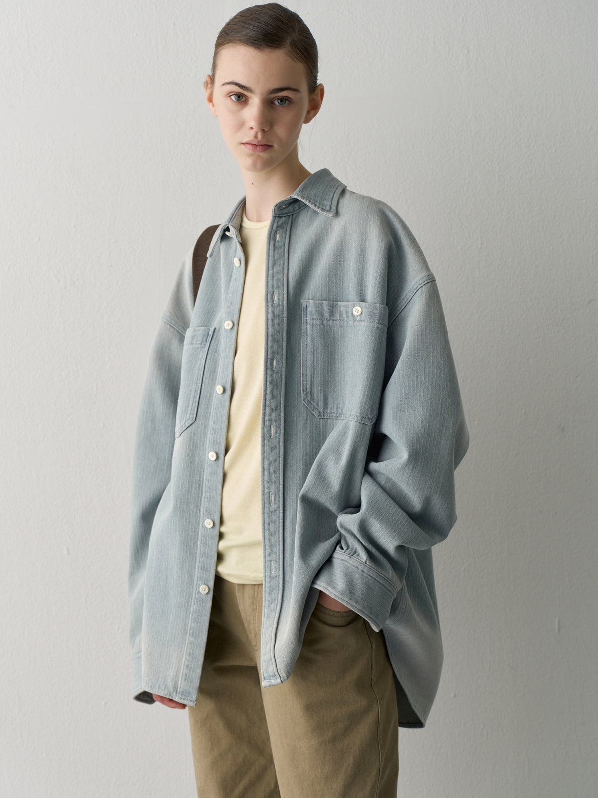 Out-Pocket Denim Shirt_light indigo