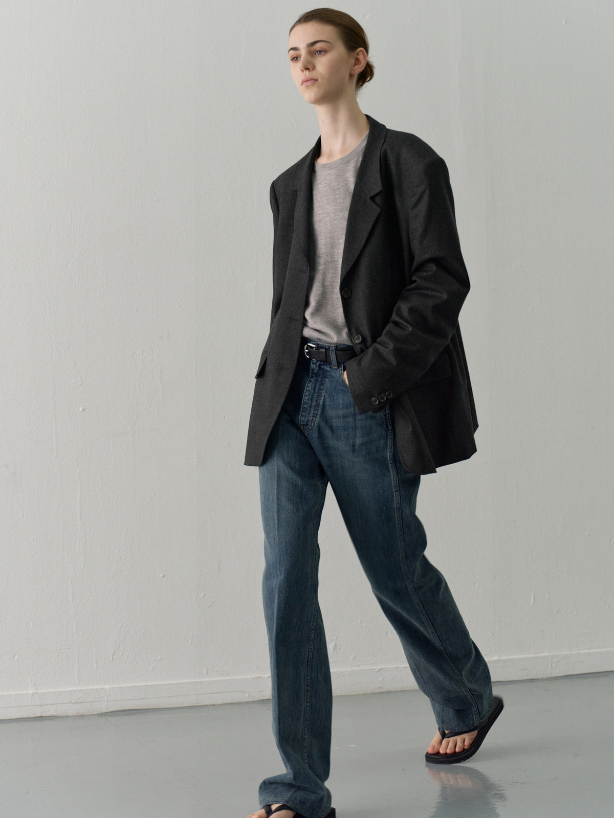 Timeless 3-Button Jacket_dark charcoal