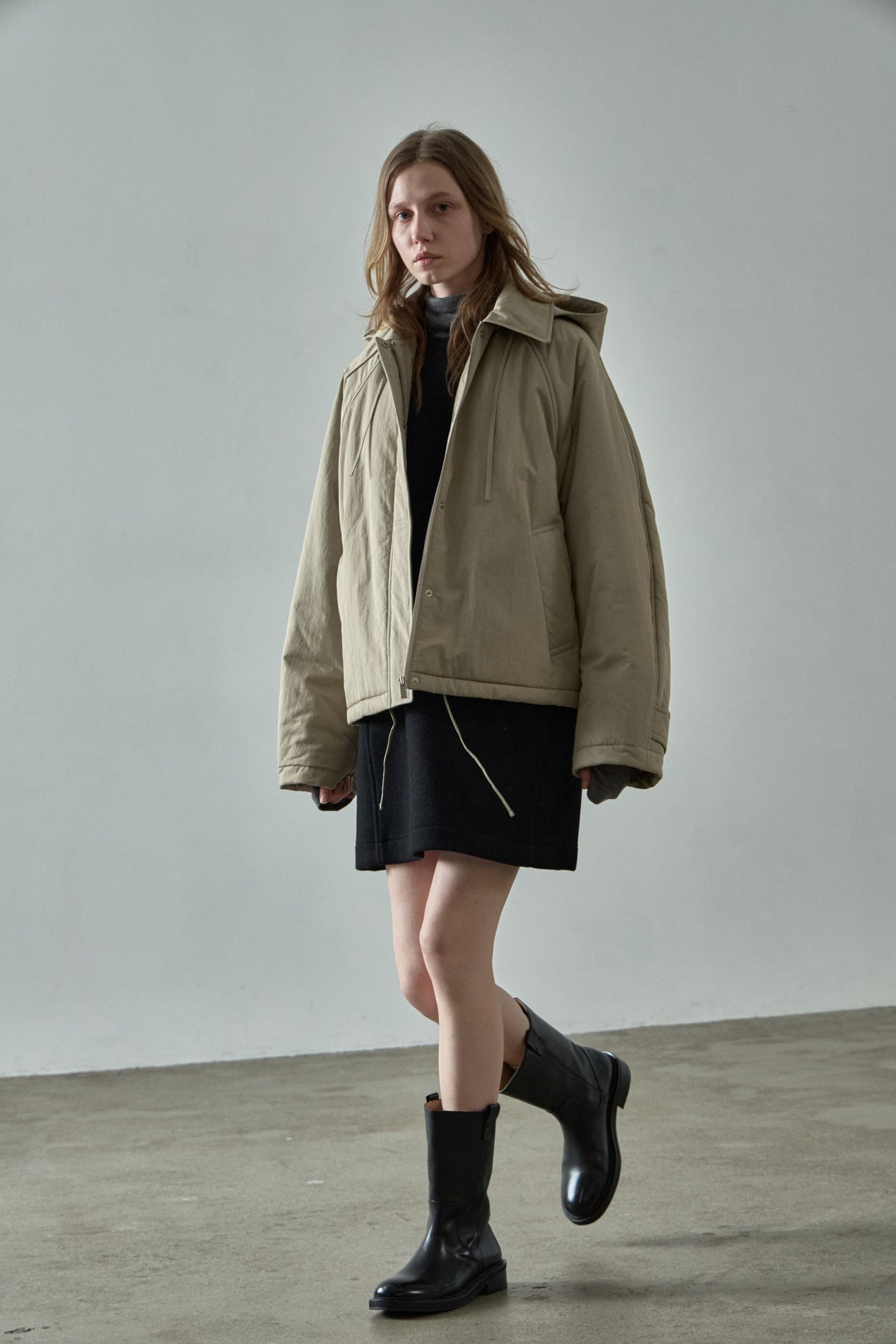 Minimal Hooded Padded Jacket_beige