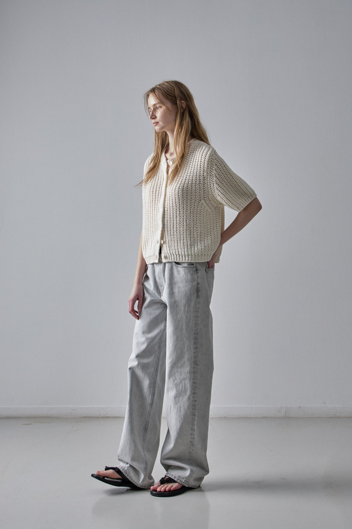 Classic Straight Jeans_light grey
