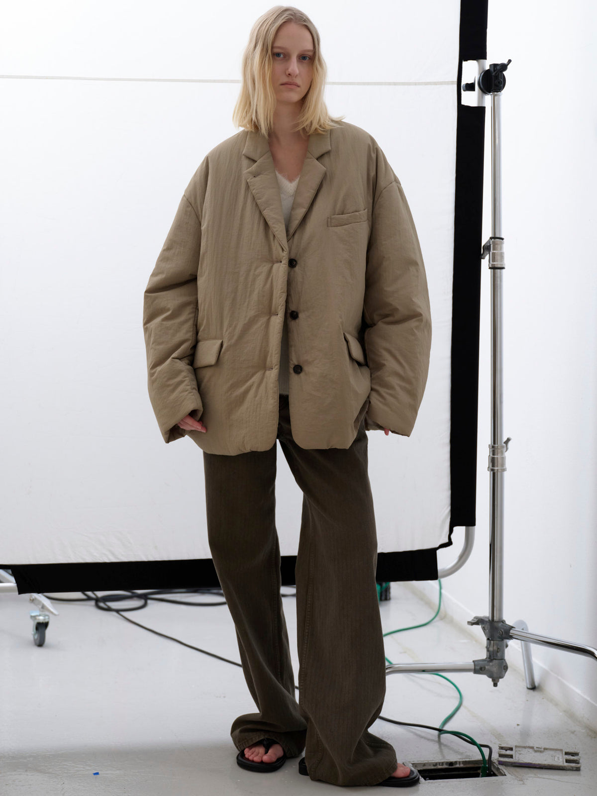 Padded Curved-Sleeve Blazer_mocha