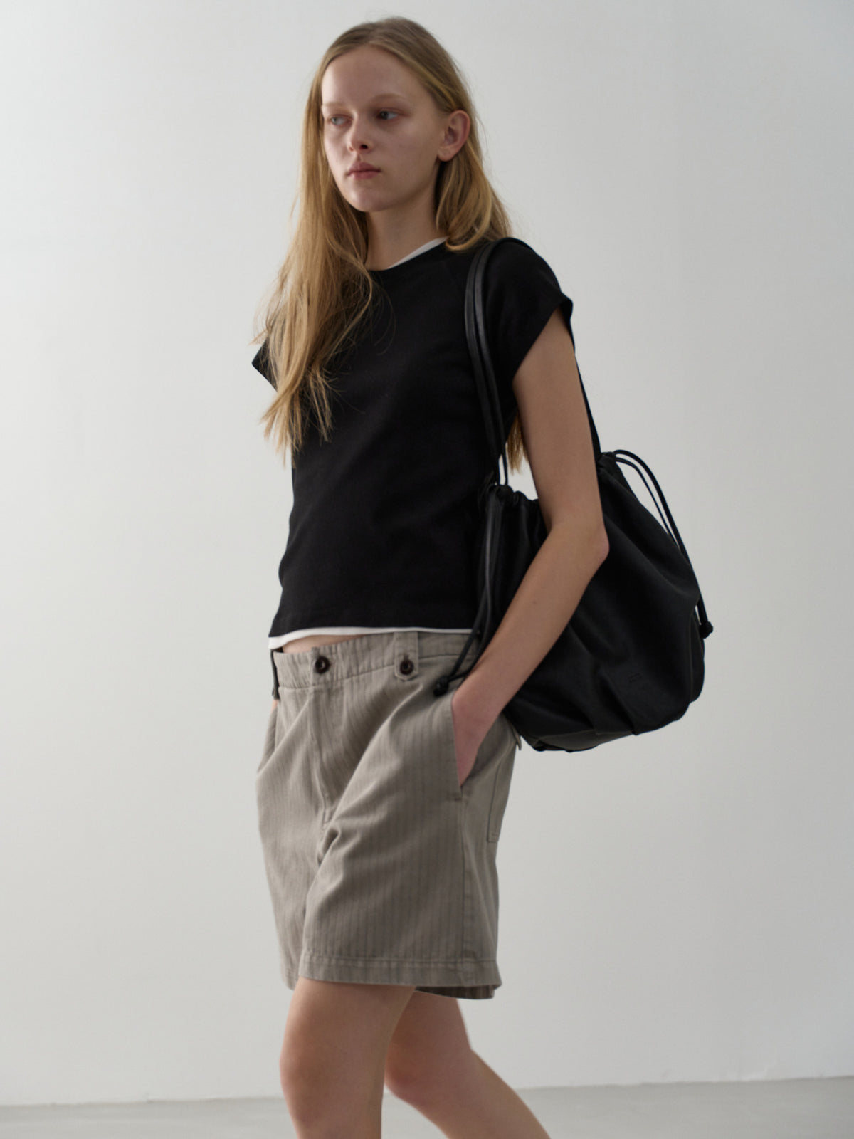 Leather Pull Bag_black