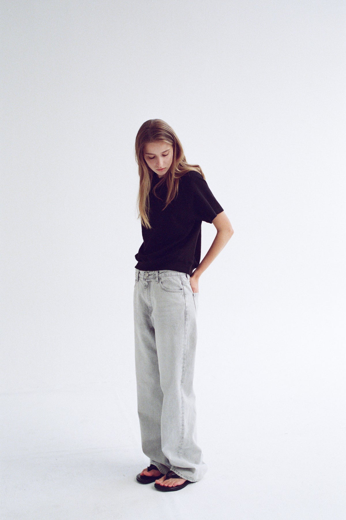 Classic Straight Jeans_light grey