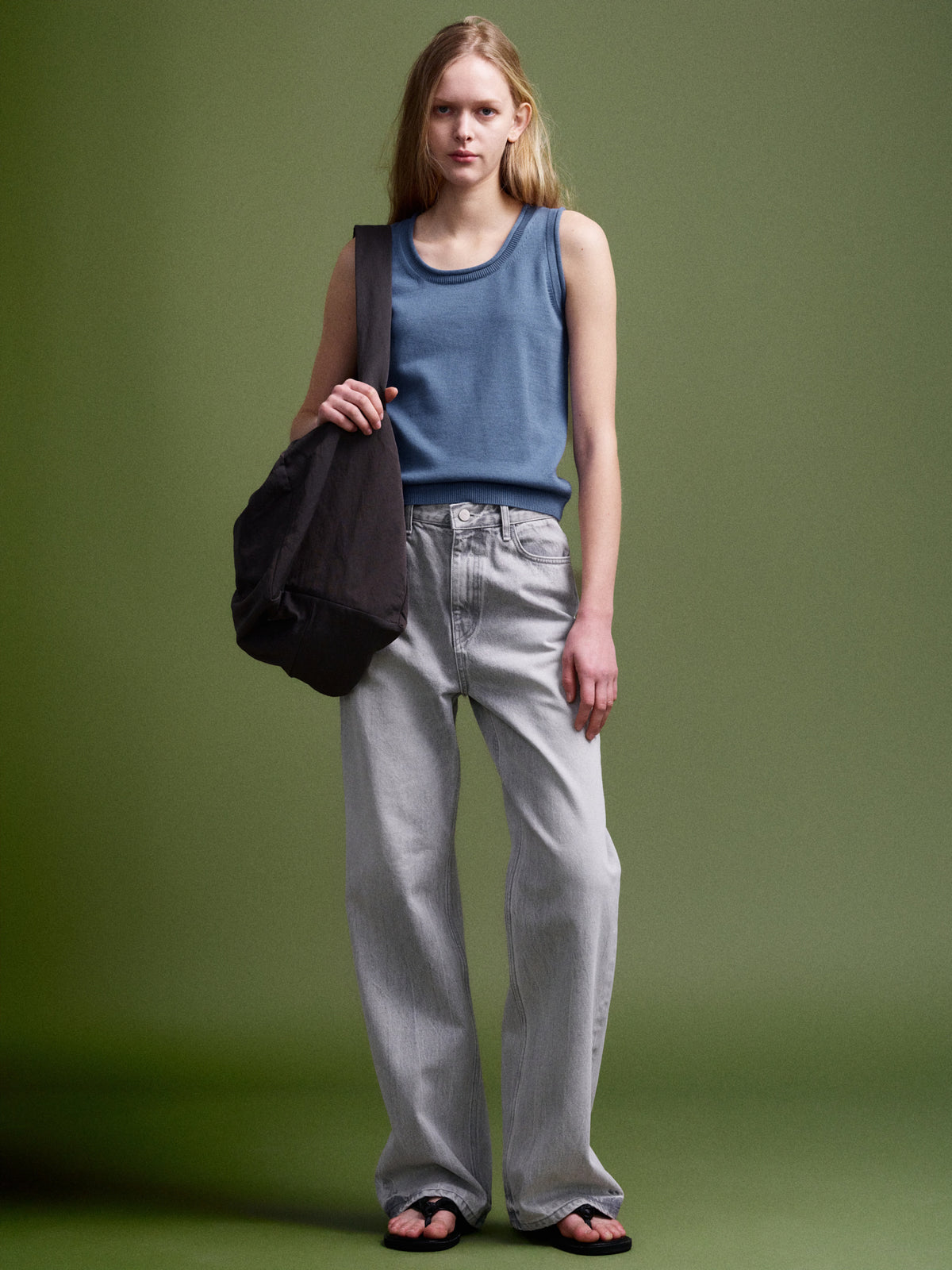 High-Waist Straight Jeans_light grey