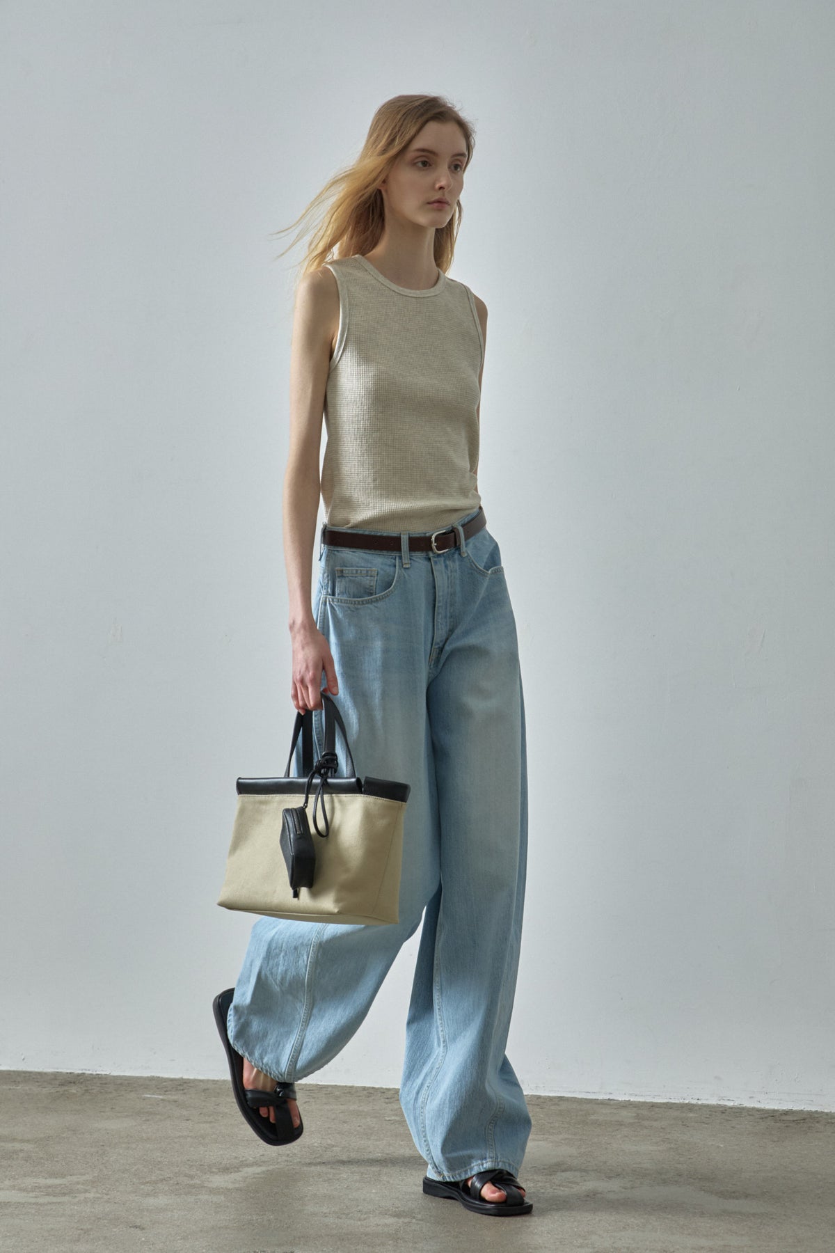 Strap Mini Bag_black