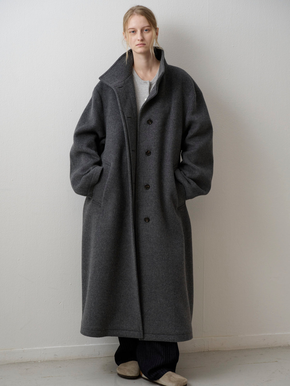 Cashmere High-neck Coat_charcoal