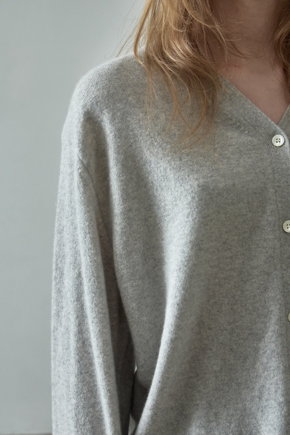[11/11 Pre-order] Cashmere V-neck Cardigan_light grey
