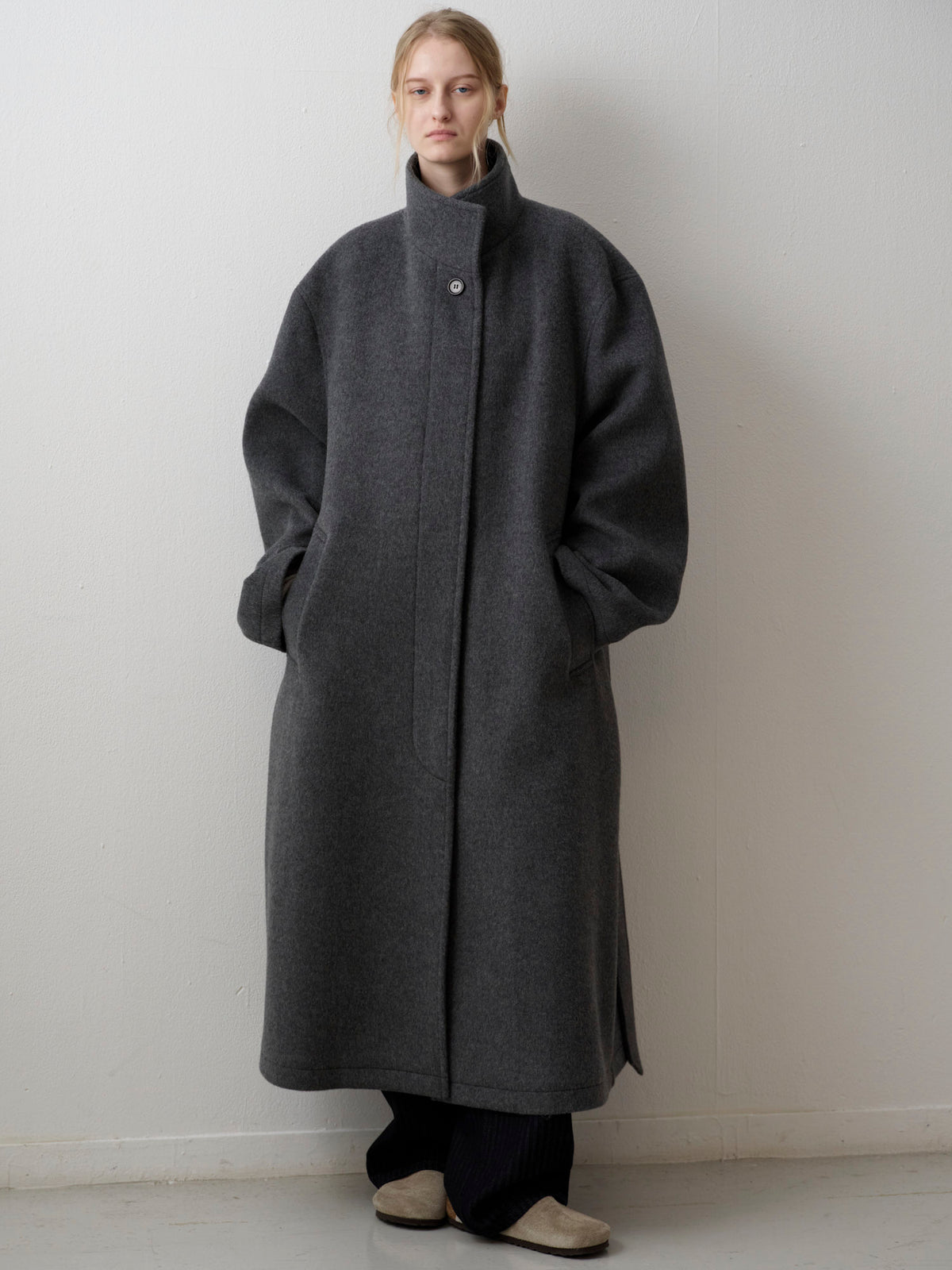 Cashmere High-neck Coat_charcoal