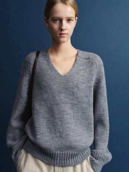 Textured V-neck Knit_grey blue