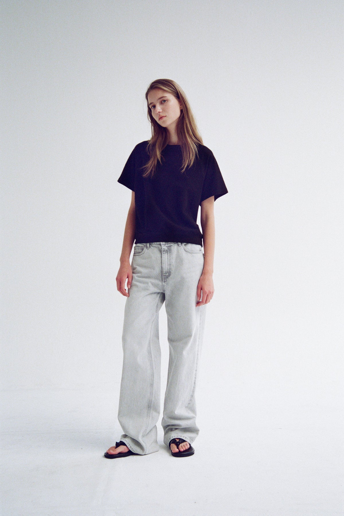 Classic Straight Jeans_light grey