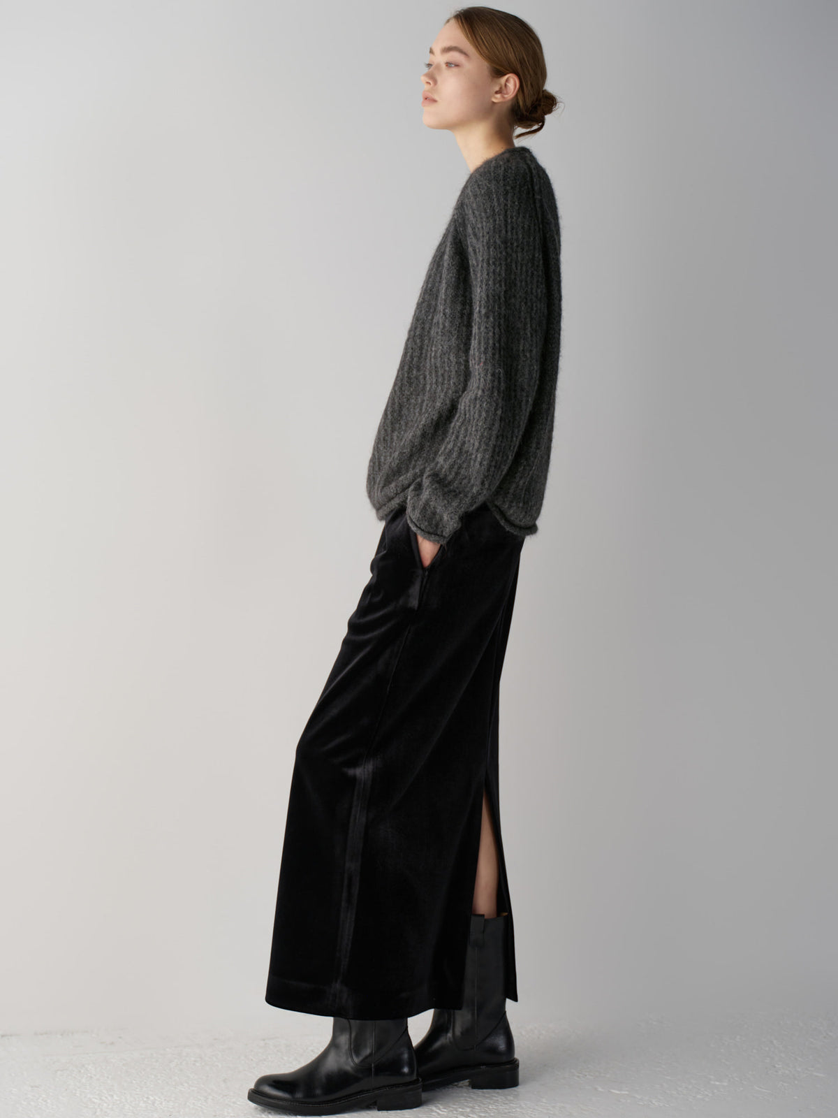 Velvet Maxi Skirt_black
