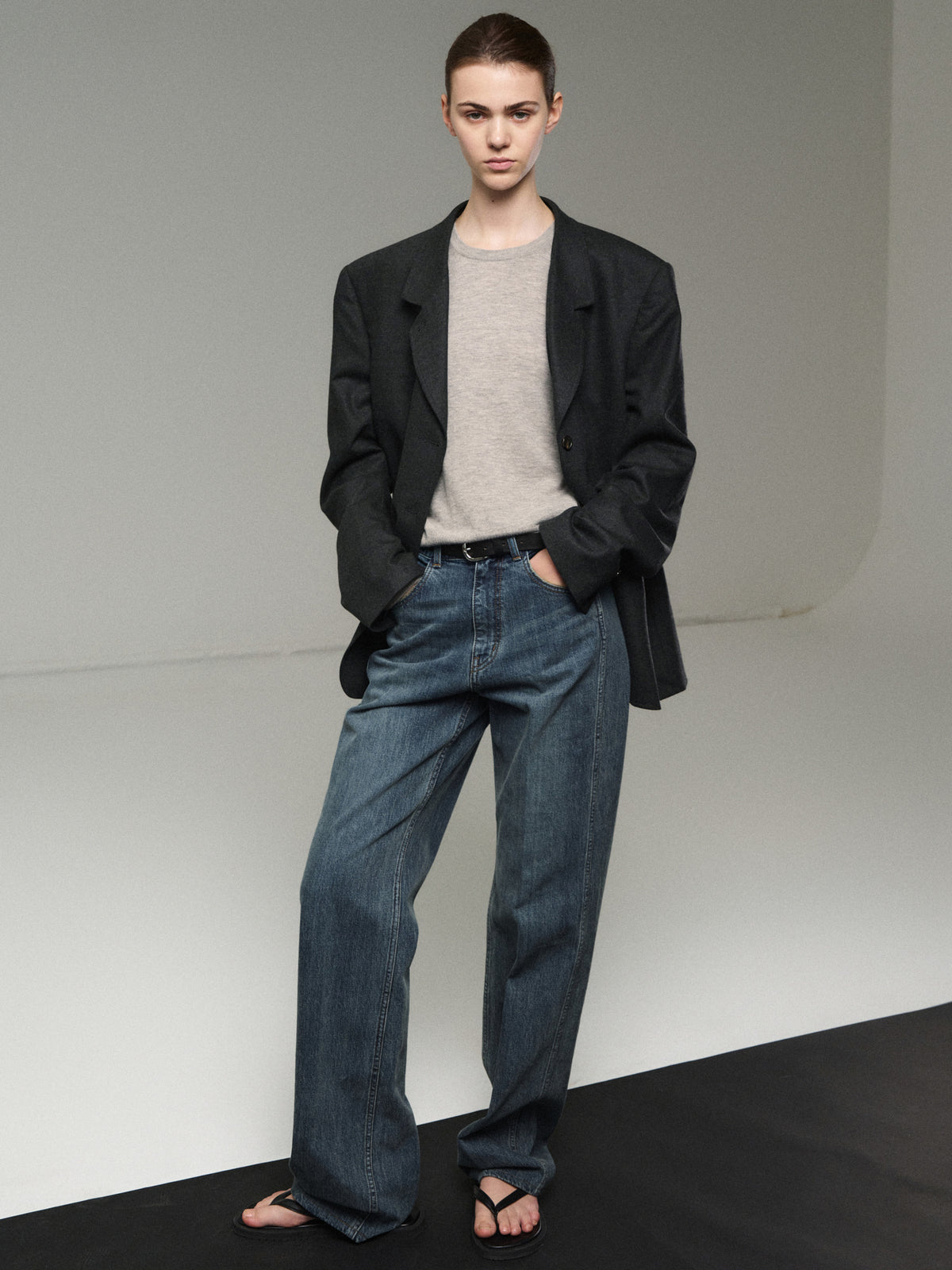 Timeless 3-Button Jacket_dark charcoal