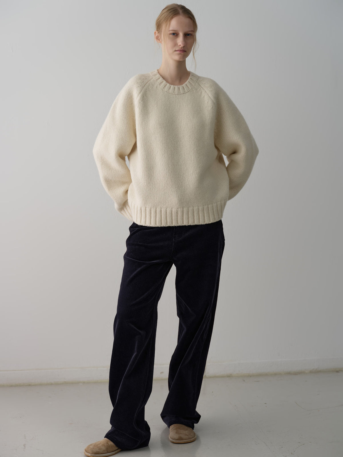Essential Raglan Sweater_ivory