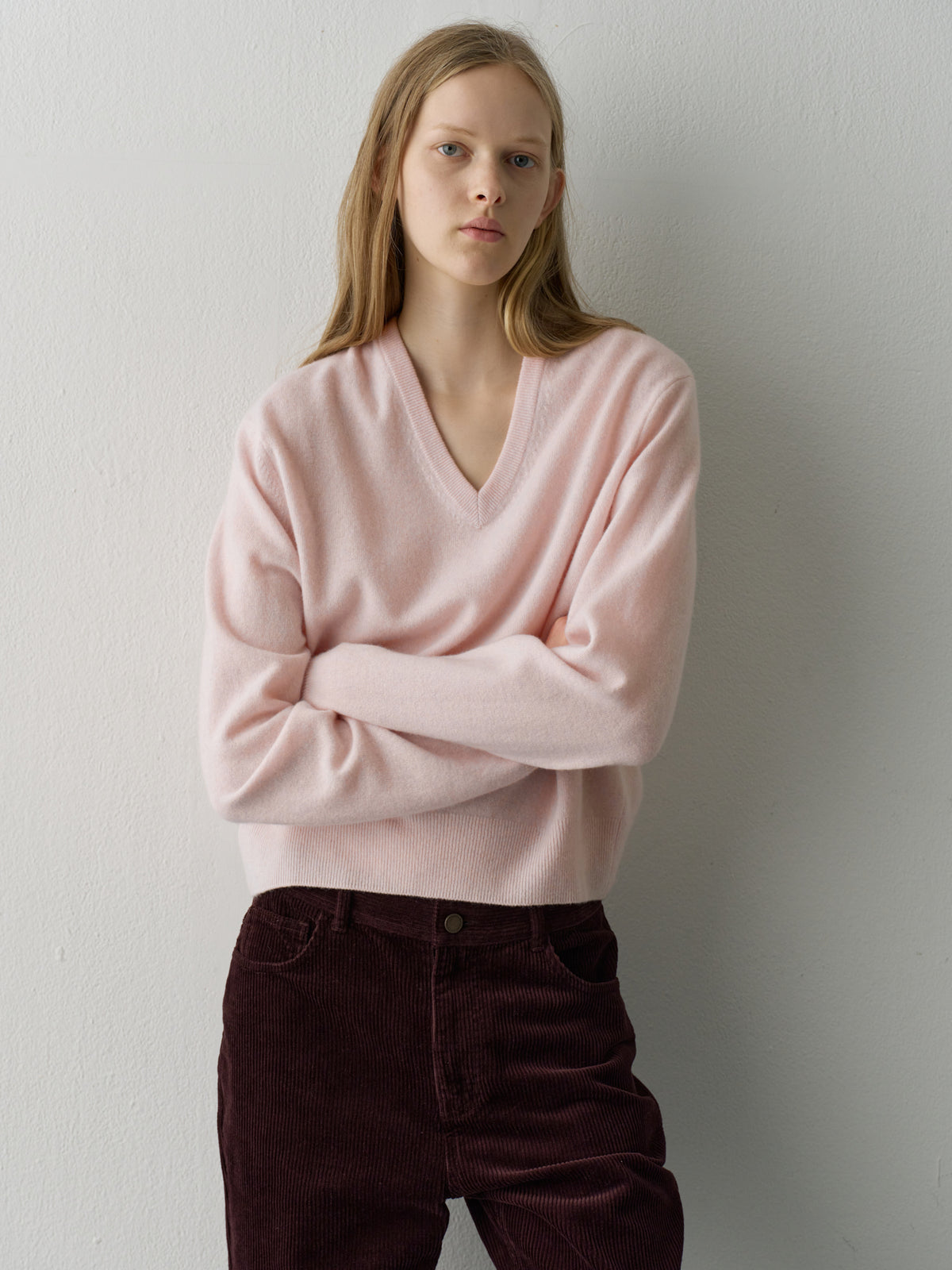 Essential V-Neck Knit_pale pink