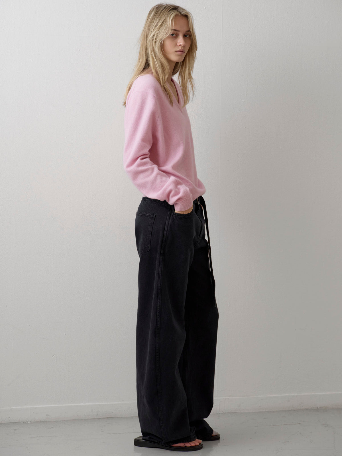 Essential V-neck Knit_fog pink