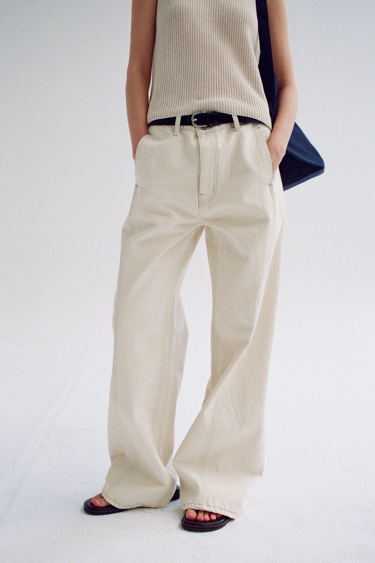 [11/25 Pre-order] Curved Denim_ecru