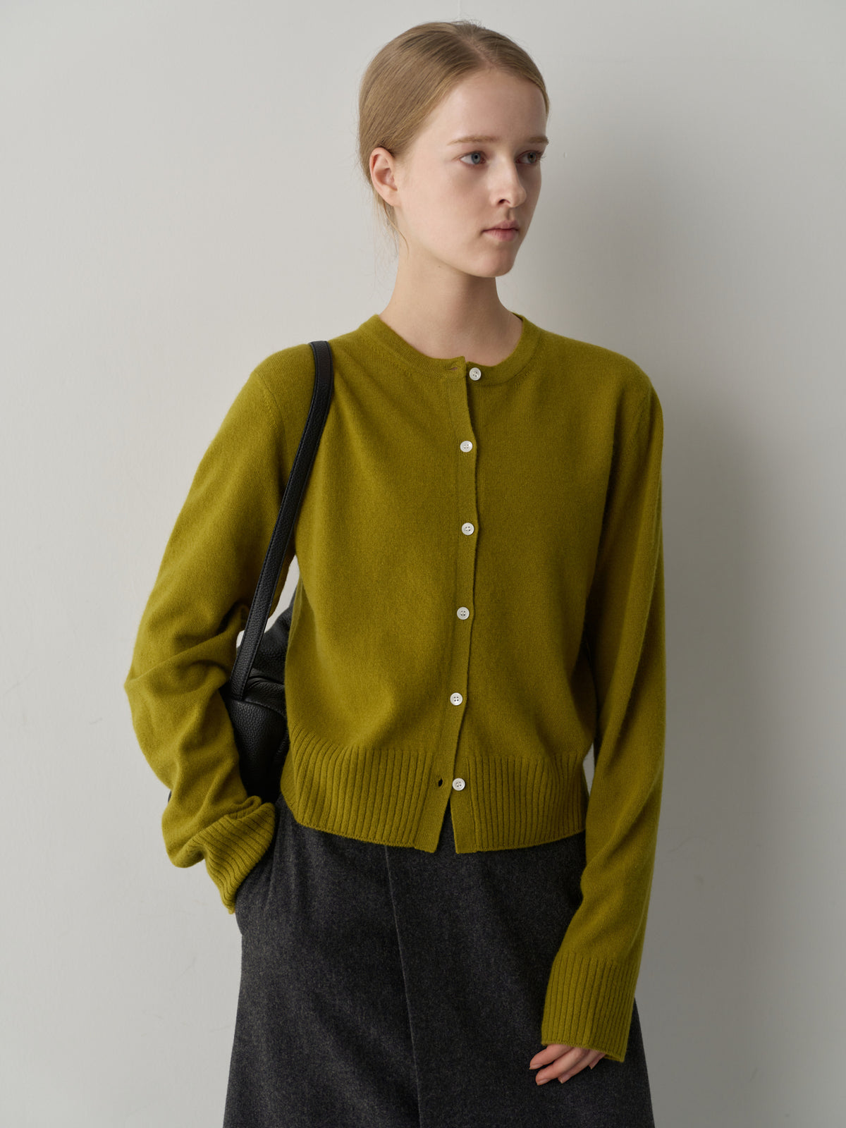 Cashmere Minimal Cardigan_olive
