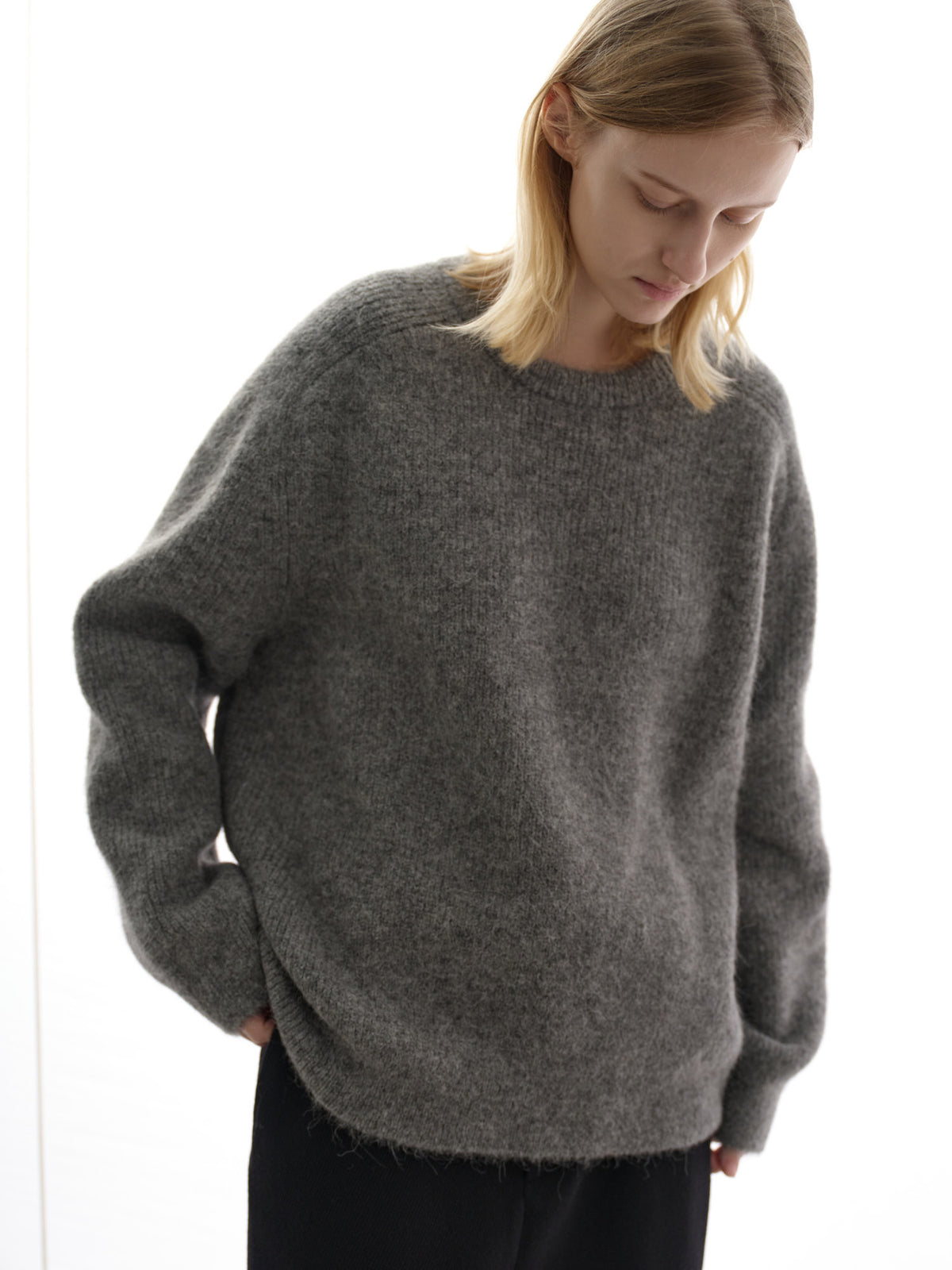 Alpaca Pullover Sweater_charcoal
