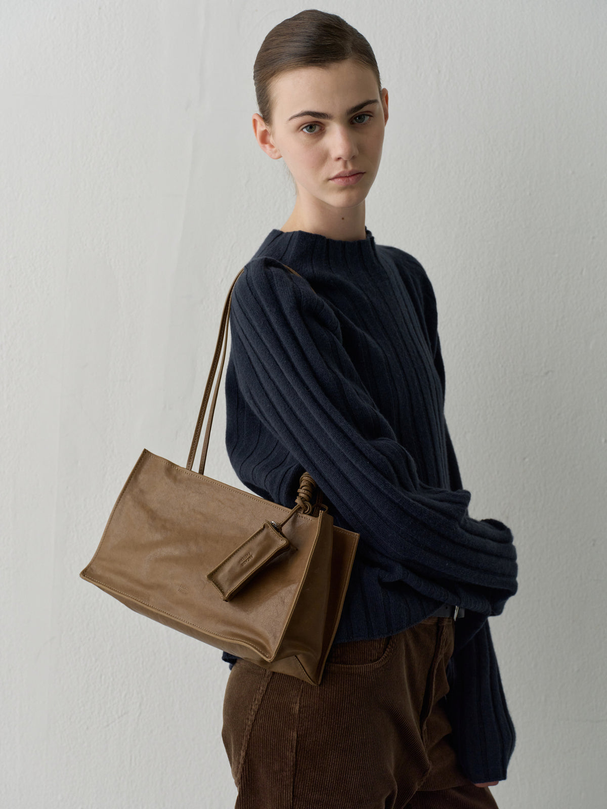 Willow Zipper Shoulder Bag_olive