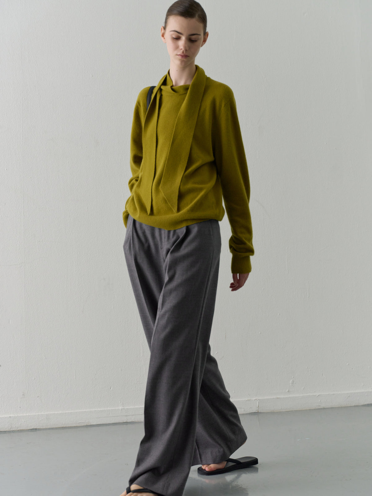 Cashmere Scarf Sweater_olive