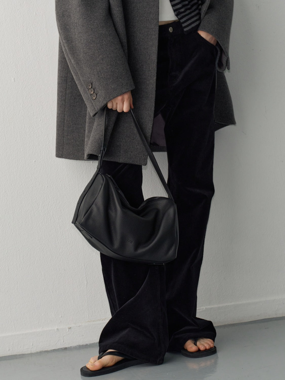 [11/25 Pre-order] Mushy Cabin Big Bag_black