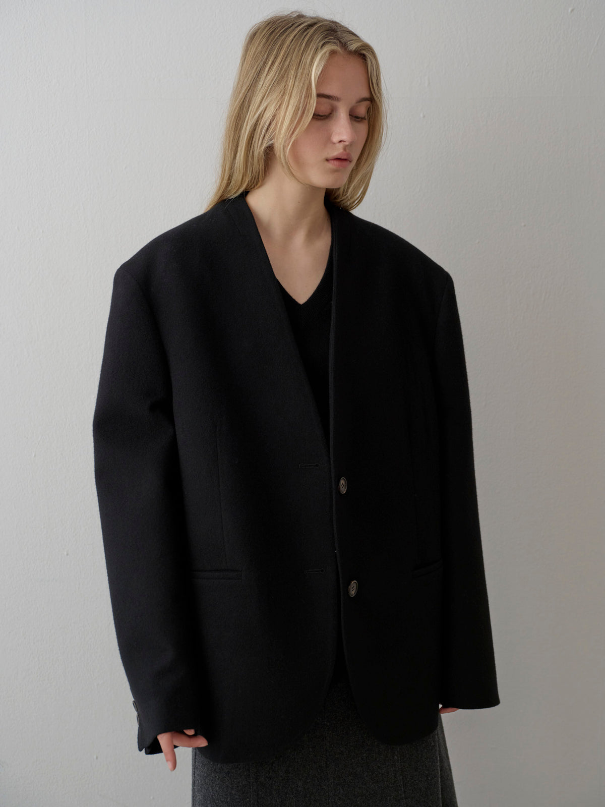 Minimal Collarless Jacket_black
