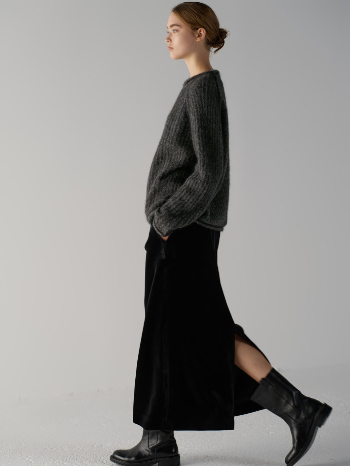 Velvet Maxi Skirt_black