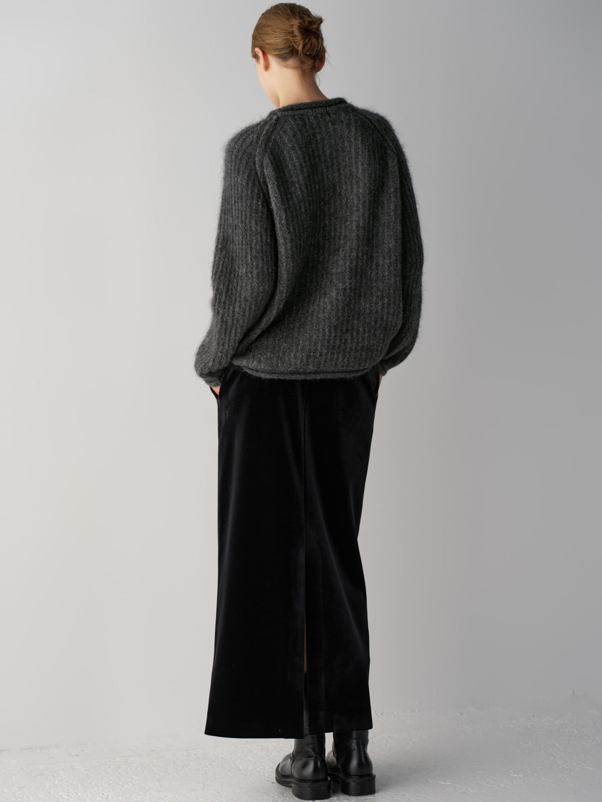 Velvet Maxi Skirt_black