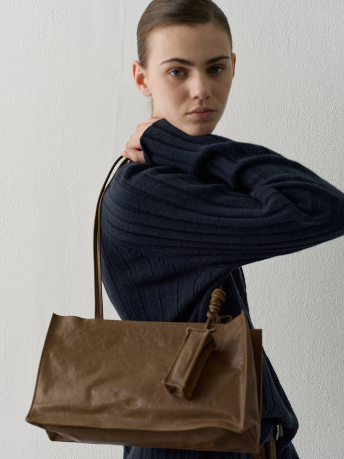 Willow Zipper Shoulder Bag_olive