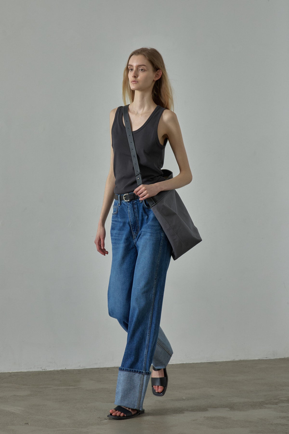 U-neck cotton sleeveless_5 colors